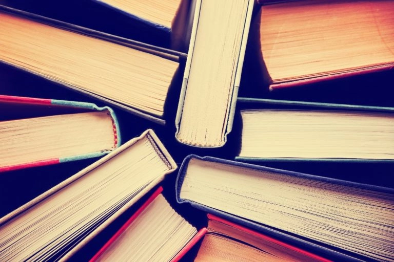 Tem livros para doar? Saiba quais podem ser entregues às Casas da Leitura e Tubotecas de Curitiba