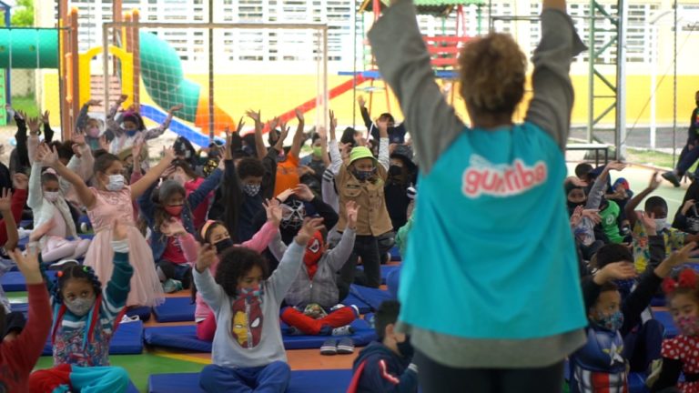 Programa Guritiba promove ampla ação social no mês das crianças junto de instituições da Grande Curitiba