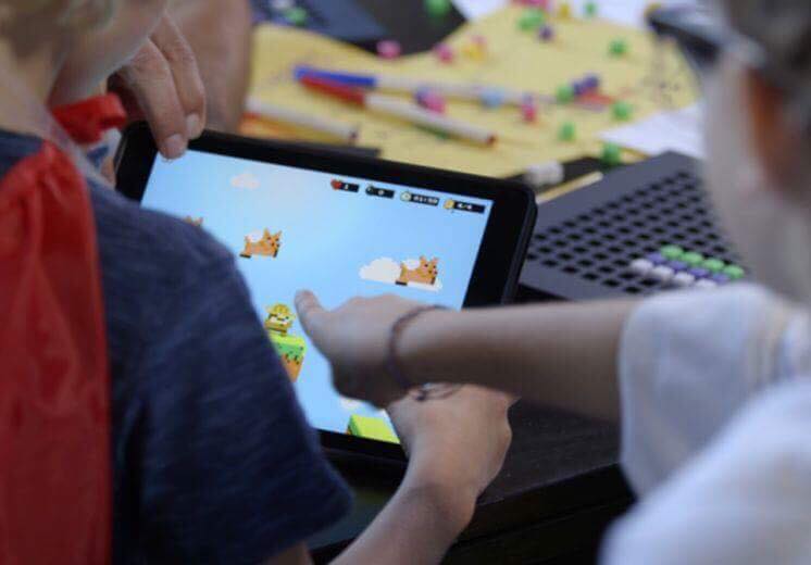 Curitiba recebe evento gratuito de tecnologia para crianças neste sábado