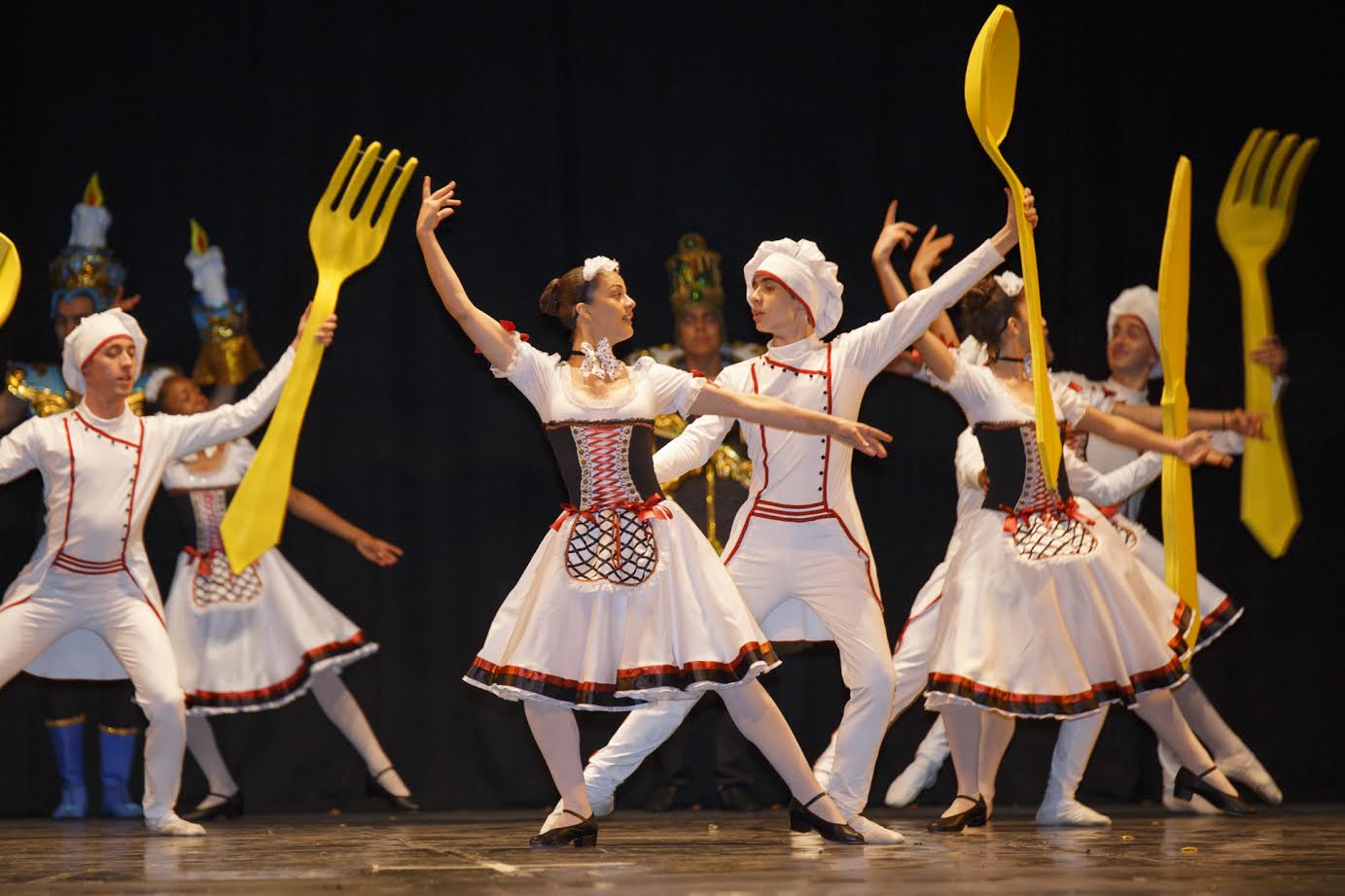Montagem de A Bela e a Fera comemora os 60 anos da Escola de Dança Teatro Guaíra