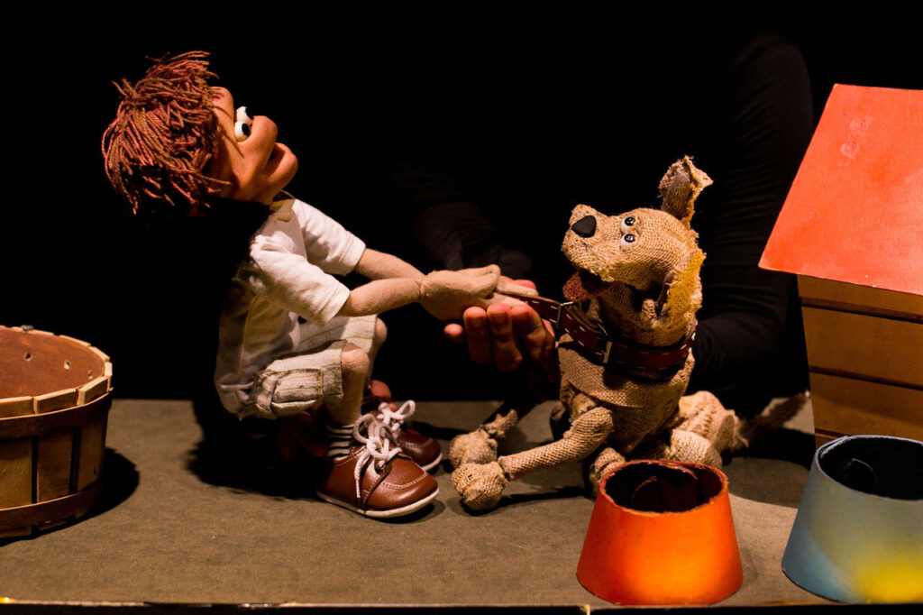 + de 5 espetáculos de teatro infantil gratuitos para assistir em casa