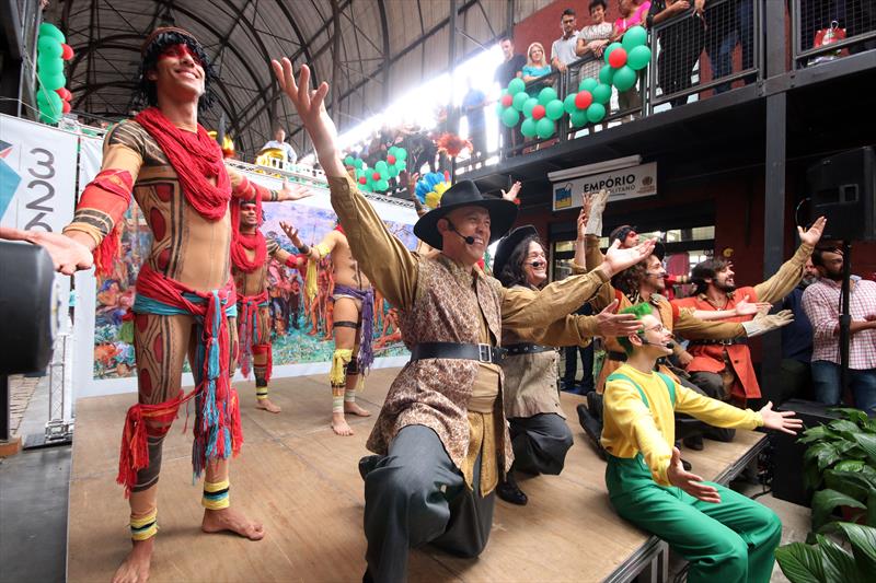 Curitiba comemora 329 anos com programação especial de aniversário