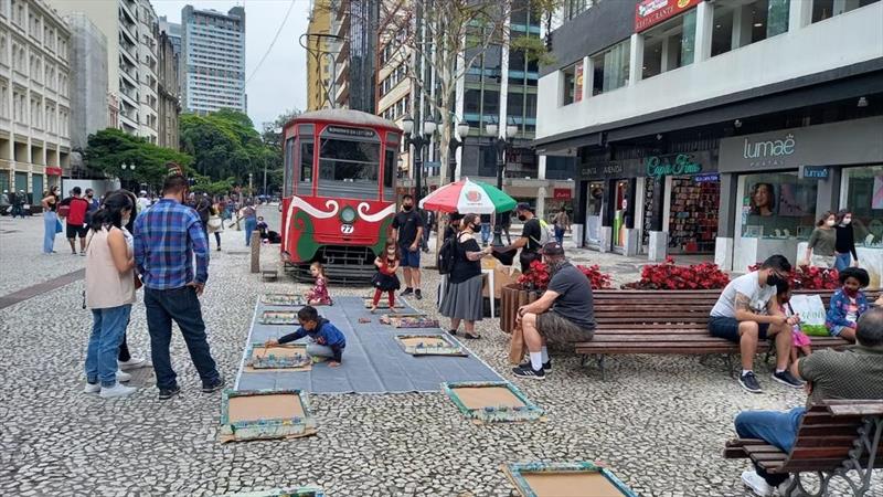 Atividades de lazer na XV, Arcadas de São Francisco e parques aos finais de semana