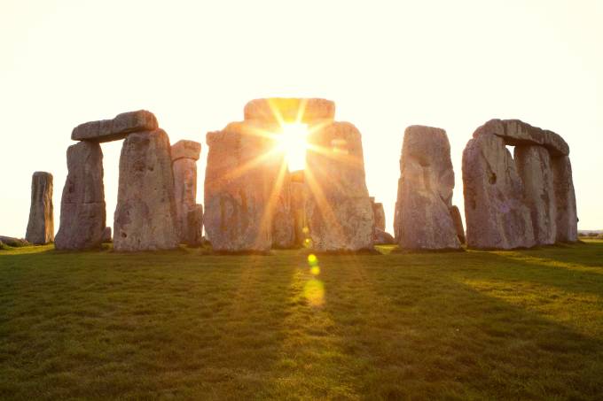 Solstício de Verão de Stonehenge será transmitido ao vivo em cerimônia virtual