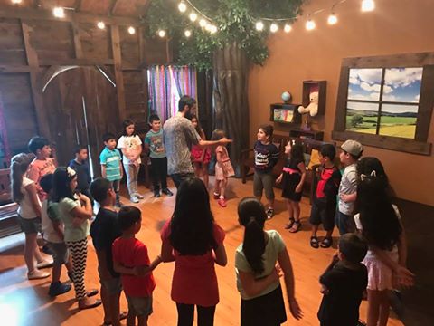 Teatro Casa da Árvore oferece jogos e brincadeiras musicais para crianças