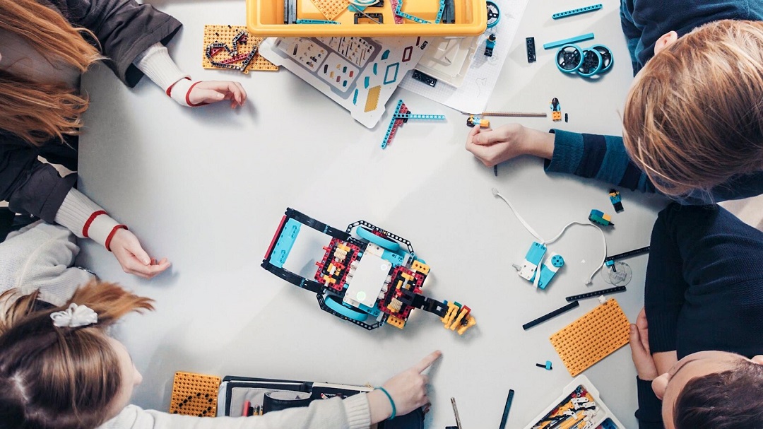 First Lego League: programa incentiva a educação e o ensino da robótica nas escolas públicas do Brasil