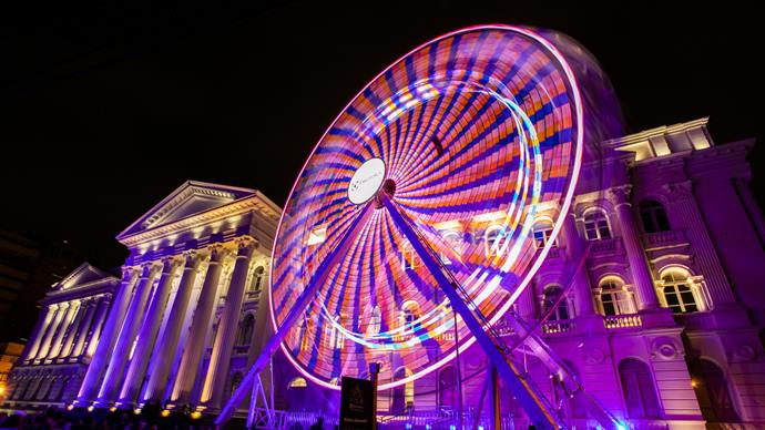 Roda-Gigante com entrada franca na Praça Santos Andrade