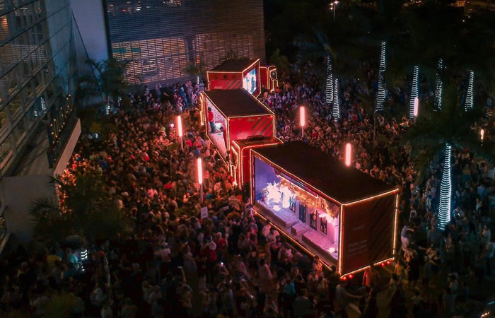 Caravana de Natal da Coca circula esta sexta por Curitiba e São José -  Muralzinho de Ideias