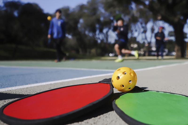 Conhece o pickleball? Prefeitura de Curitiba abre quadras públicas do esporte