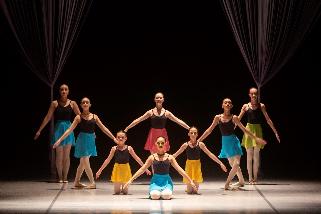 Escola de Dança Teatro Guaíra está com inscrições abertas para 2026