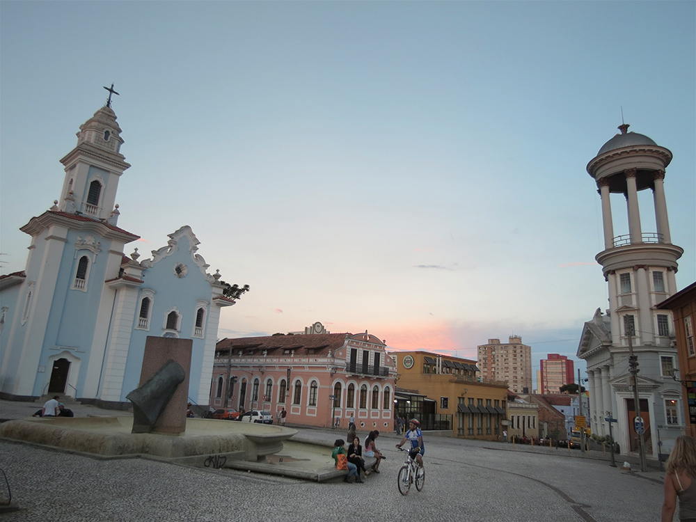 Festival do Centro Histórico de Curitiba se estende até domingo