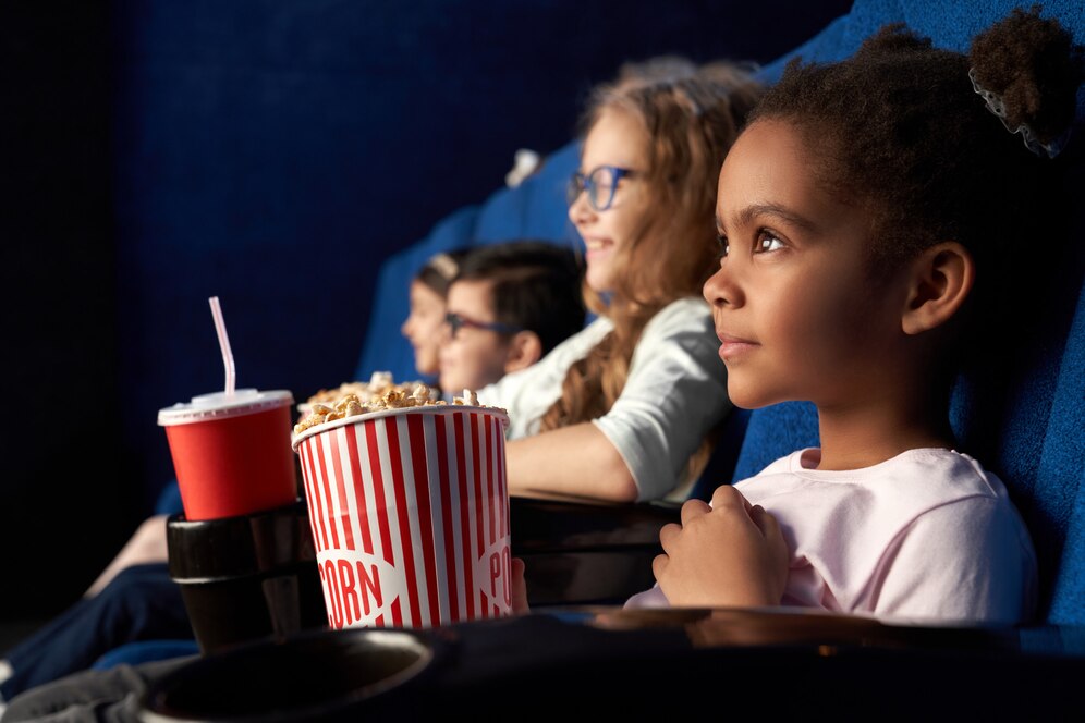 Cinema GRATUITO nos Bairros de São José dos Pinhais