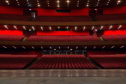 Teatro Guaíra vence prêmio de Melhor Casa de Espetáculos do Brasil