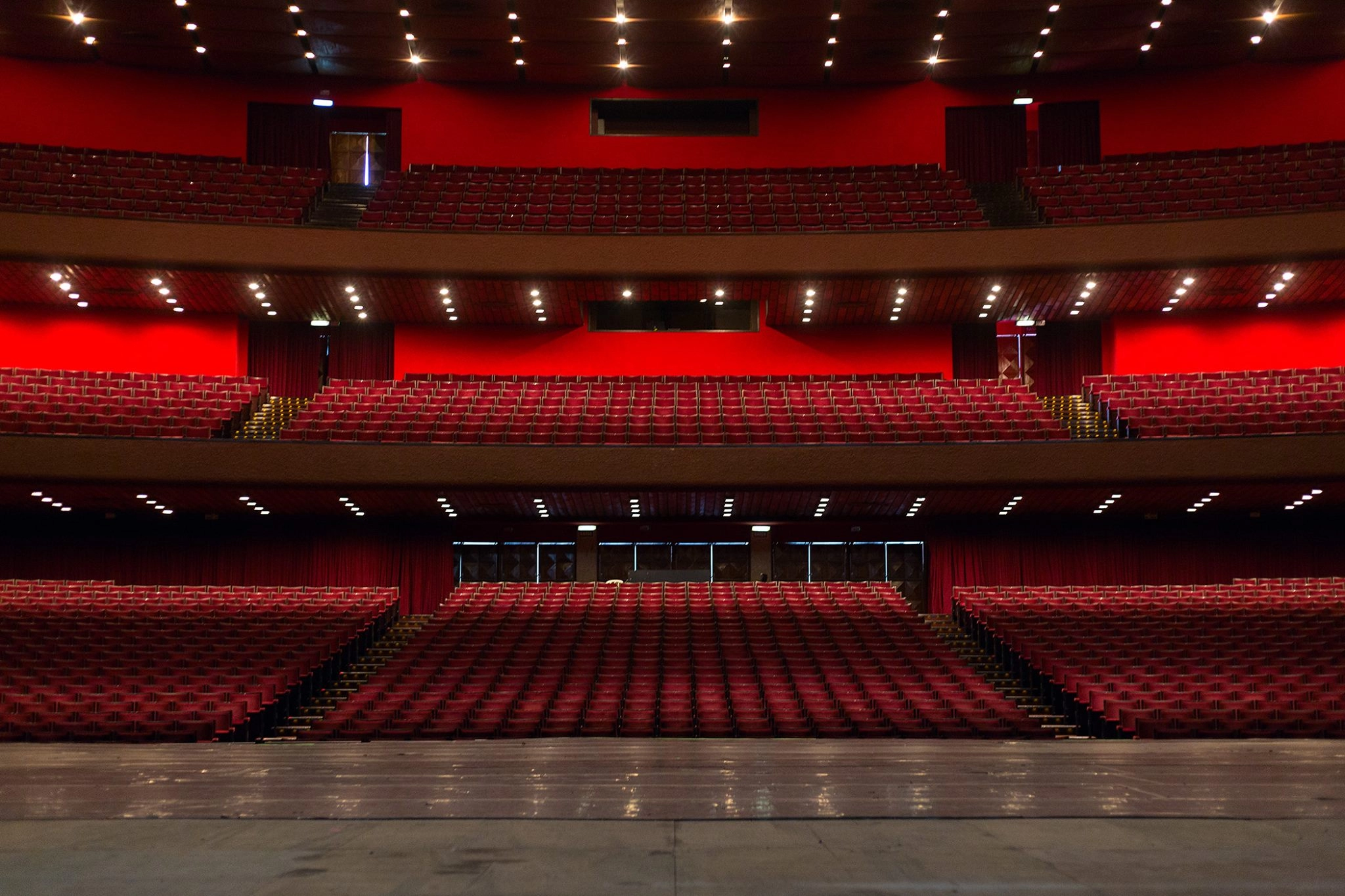 Teatro Guaíra vence prêmio de Melhor Casa de Espetáculos do Brasil