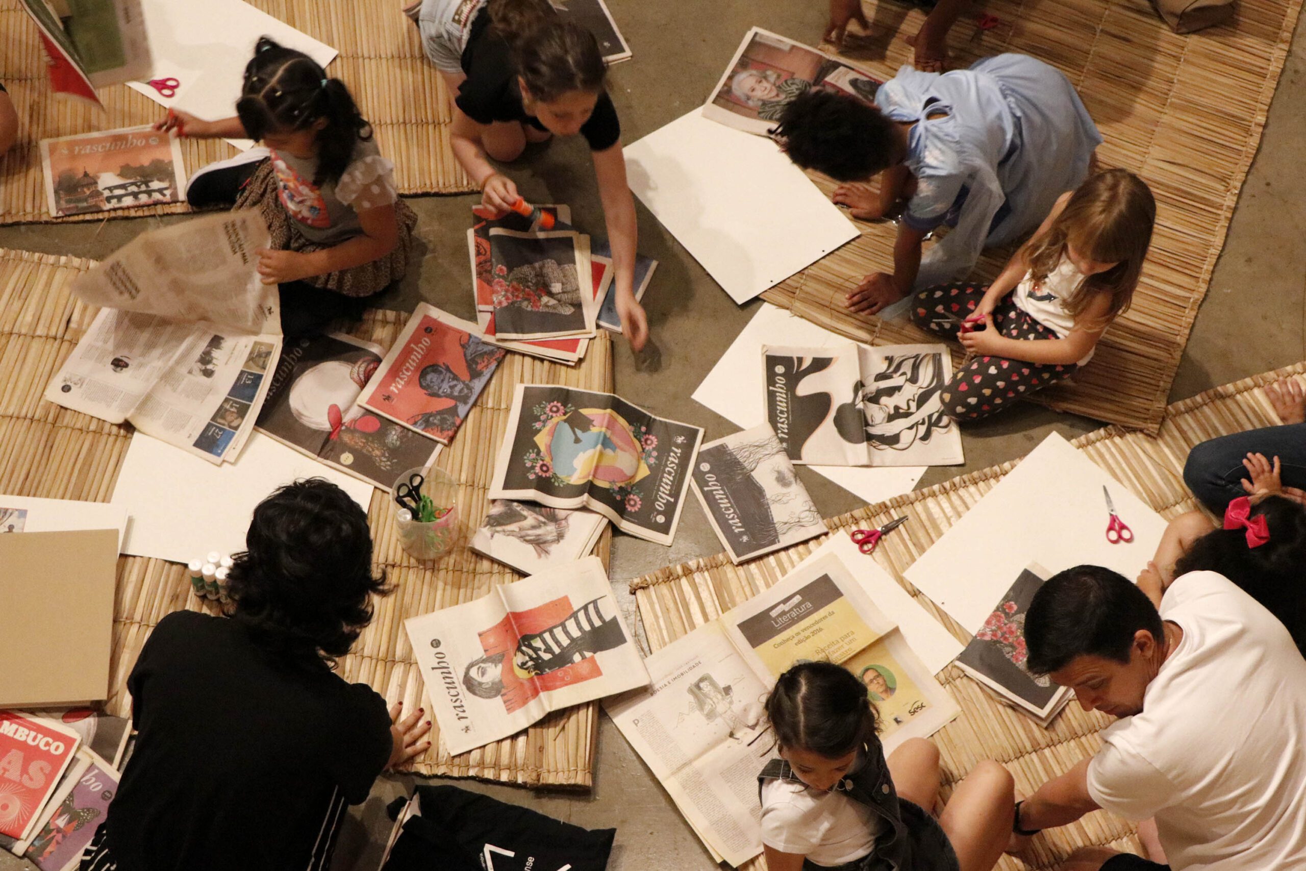 Oficinas gratuitas de encadernação artesanal para crianças e adolescentes no Museu Paranaense