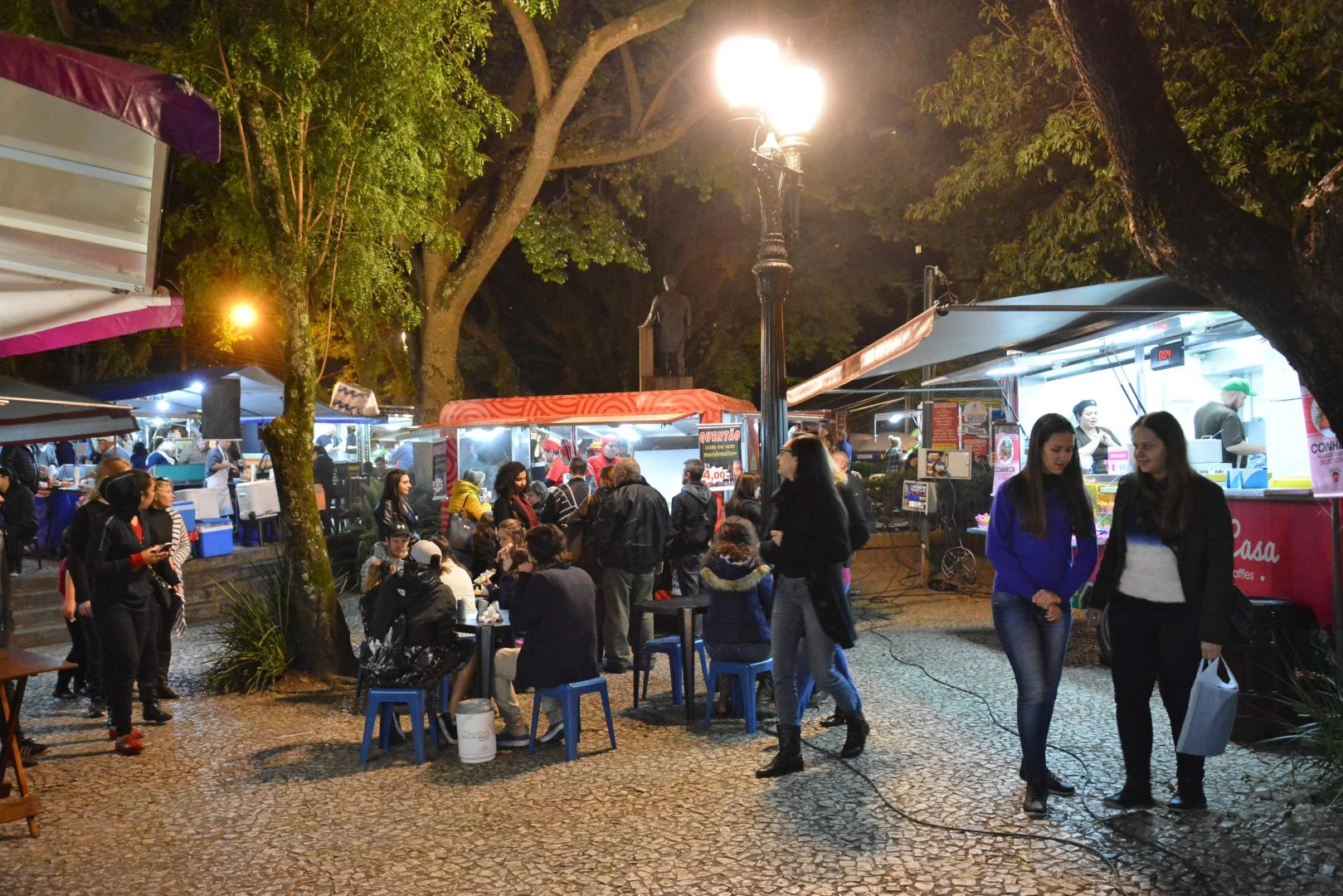 Feiras na Praça da Ucrânia estão de volta