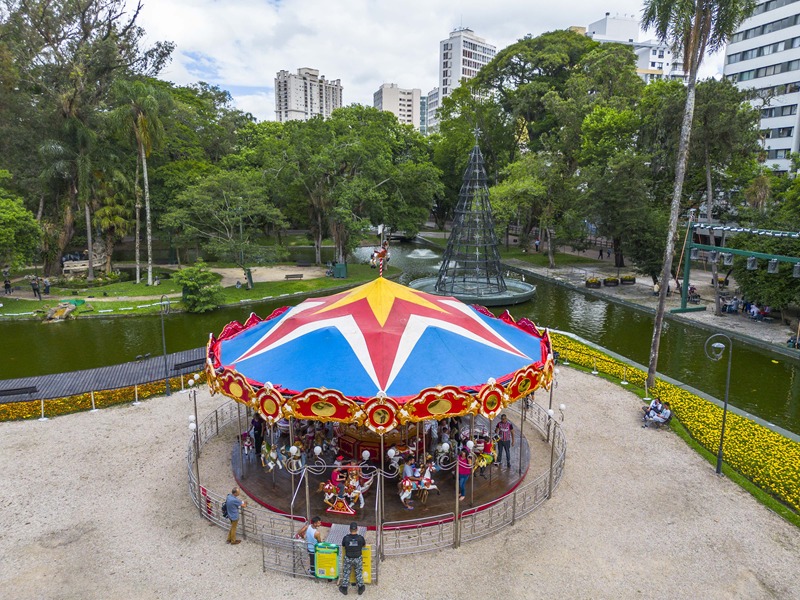 Carrossel segue no Passeio Público até 23 de janeiro