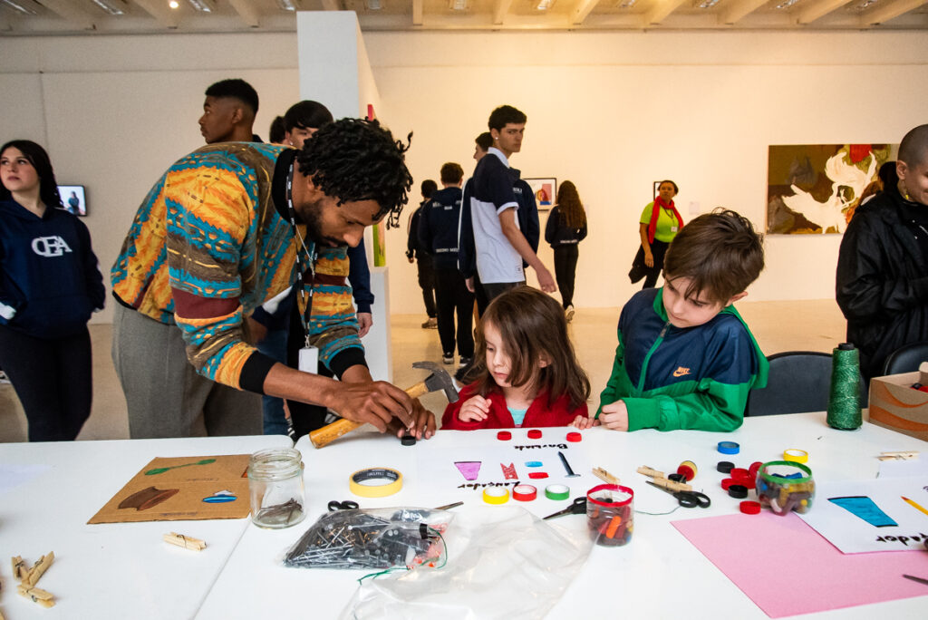 Oficina gratuita no Museu de Arte Contemporânea