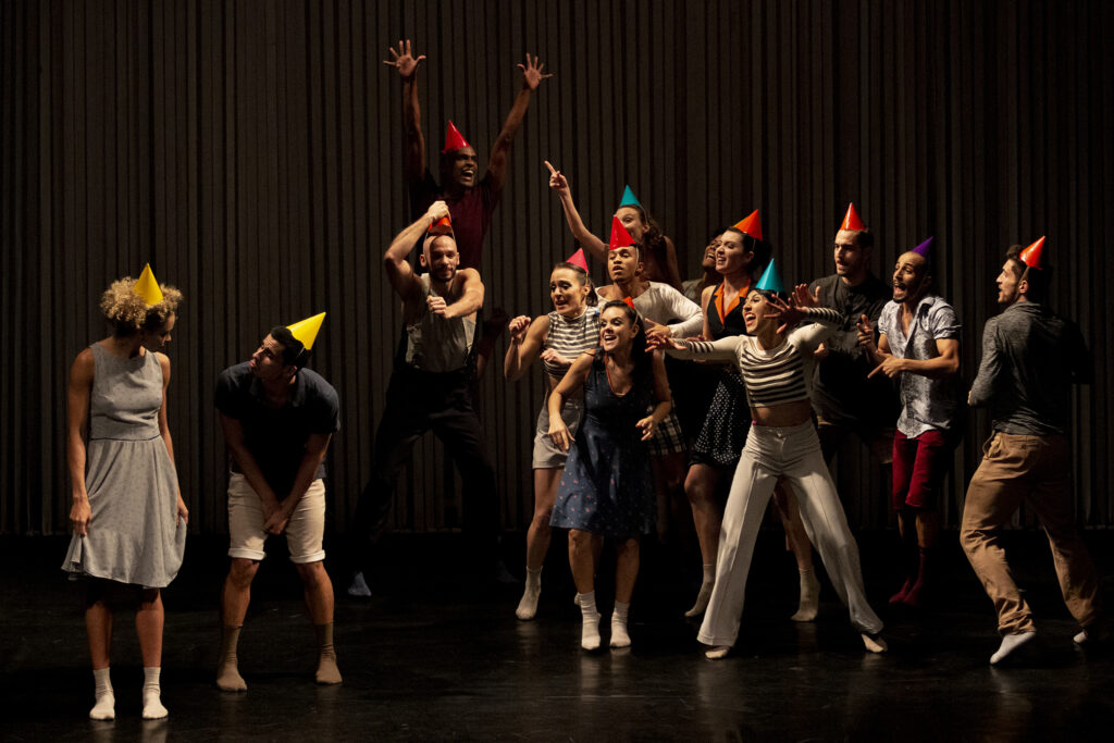 Tem espetáculo de dança com entrada franca no Teatro José Maria Santos