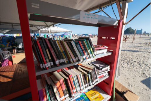 Bibliopraia: Biblioteca Pública do Paraná promove leitura no Litoral